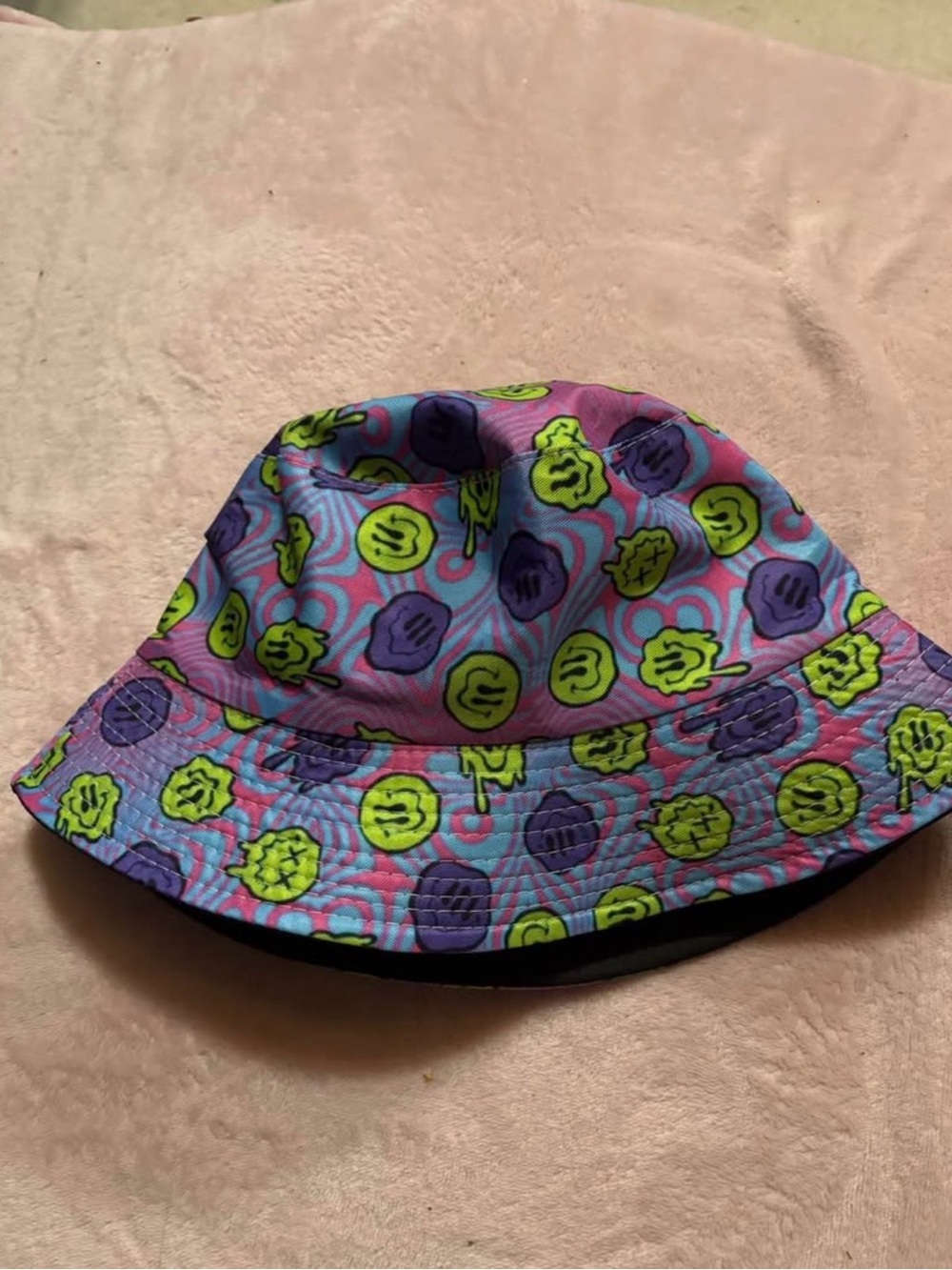 Neon Smiley Pattern Bucket Hat - Multicolor - Picture 2 of 3